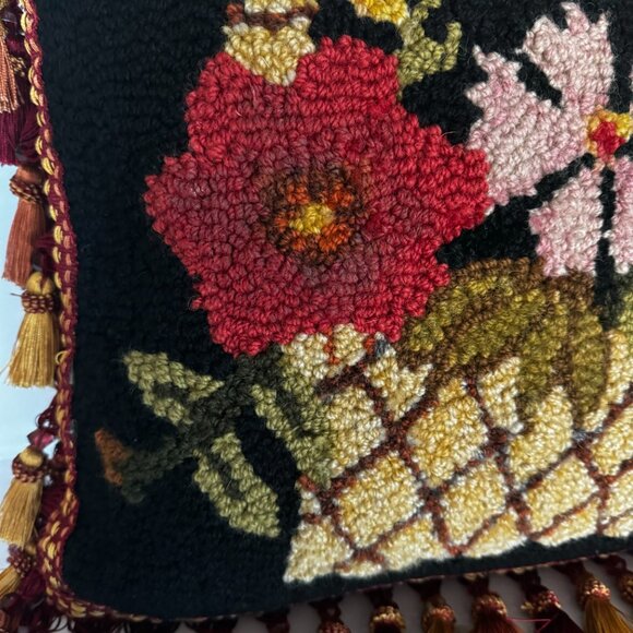 Vtg MCM Hand Hooked Wool Throw Toss Pillow Flower Basket 17x17" Cushion Tasseled - Picture 2 of 16